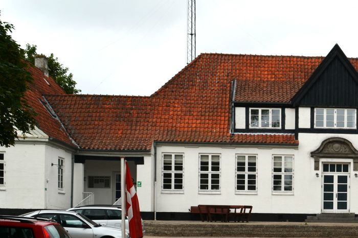Vi har til huse på Pedersholm, Roskildevej 161, 3600 Frederikssund
Bus 312 fra Ølstykke eller Frederikssund Station - Lige til døren!
Nemt ik' !

Find oplysninger om aktiviteter på menu punktet